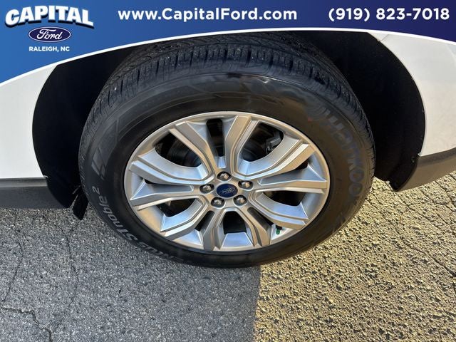 2022 Ford Edge Titanium