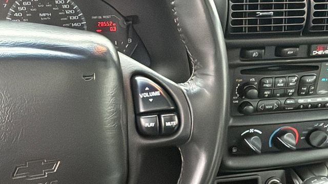 2002 Chevrolet Camaro Z28 SUPER SPORT T-TOP 6 SPEED