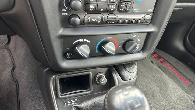 2002 Chevrolet Camaro Z28 SUPER SPORT T-TOP 6 SPEED