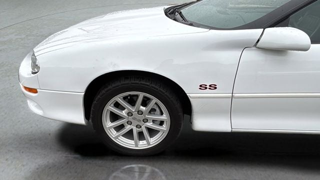 2002 Chevrolet Camaro Z28 SUPER SPORT T-TOP 6 SPEED