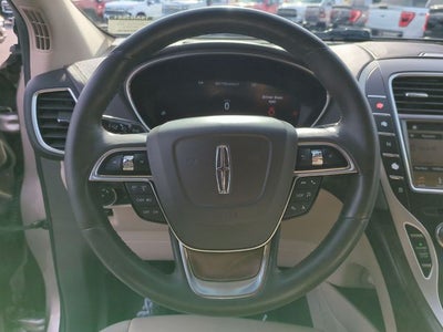 2019 Lincoln Nautilus Select