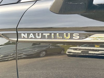 2021 Lincoln Nautilus Reserve