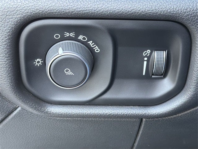 2024 RAM 2500 Flat Bed Tradesman Crew Cab