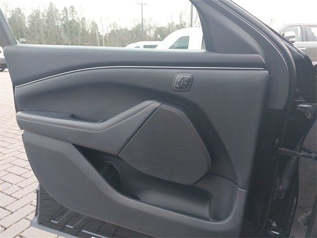 2021 Ford Mustang Mach-E California Route 1