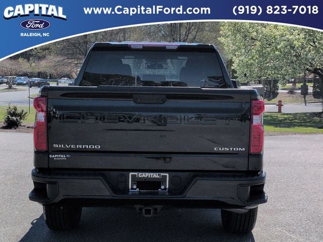 2022 Chevrolet Silverado 1500 Custom