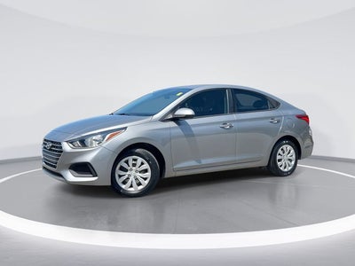 2022 Hyundai Accent SE