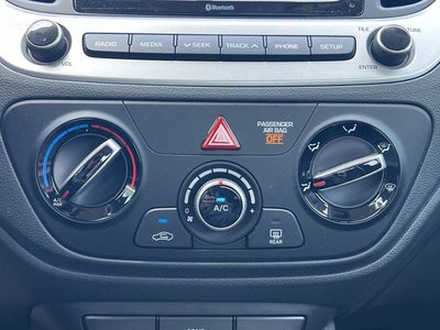 2022 Hyundai Accent SE