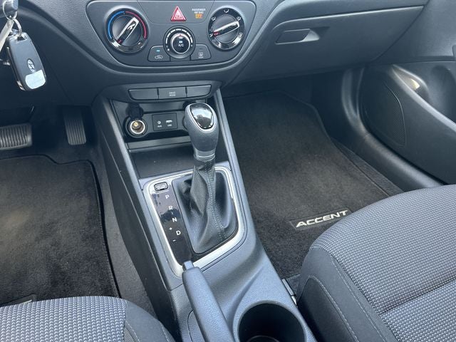 2022 Hyundai Accent SE