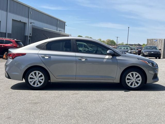 2022 Hyundai Accent SE