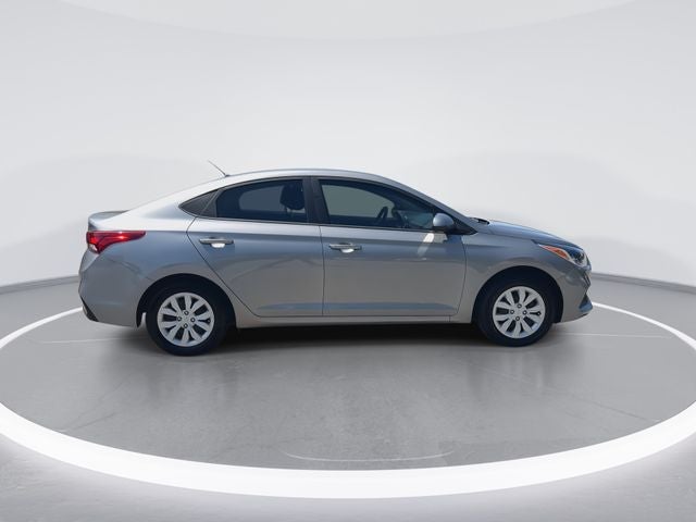 2022 Hyundai Accent SE