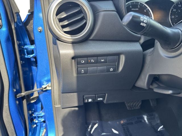 2023 Nissan Versa 1.6 S