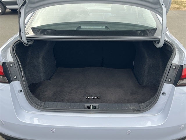 2024 Nissan Versa 1.6 SV