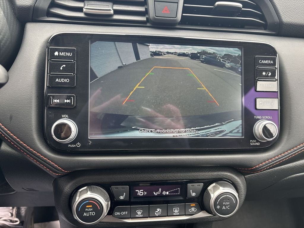 2025 Nissan Versa 1.6 SR