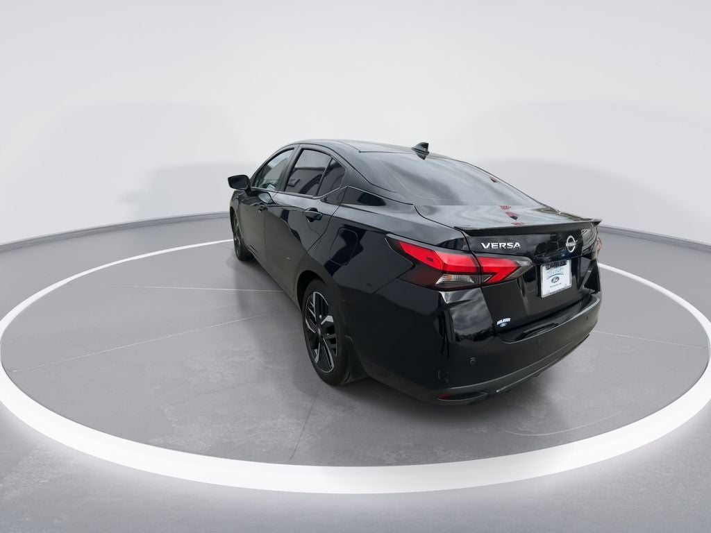 2025 Nissan Versa 1.6 SR