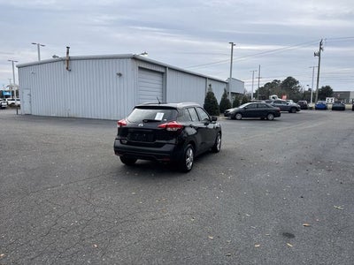 2019 Nissan Kicks S