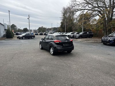 2019 Nissan Kicks S