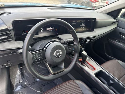 2025 Nissan Kicks SR