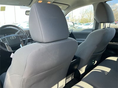 2022 Toyota Tacoma SR5 V6