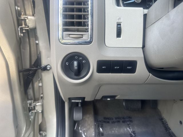 2010 Mercury Mariner Base