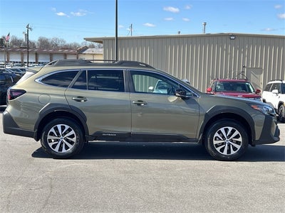 2025 Subaru Outback Premium