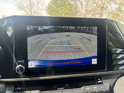 2025 Toyota Camry SE HYBRID