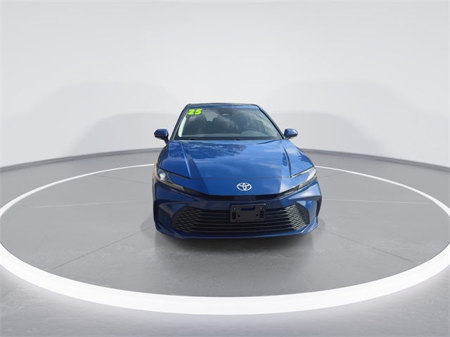 2025 Toyota Camry SE HYBRID