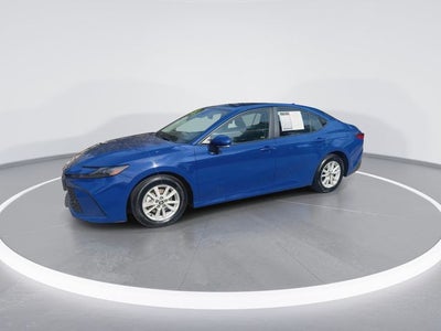 2025 Toyota Camry SE HYBRID
