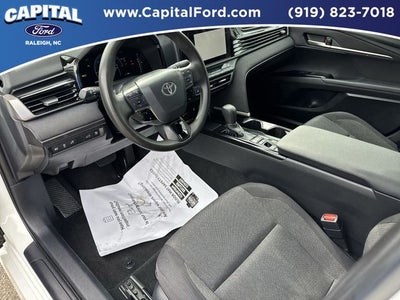 2025 Toyota Camry LE