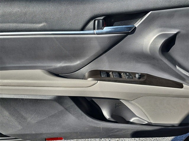 2024 Toyota Camry Hybrid SE