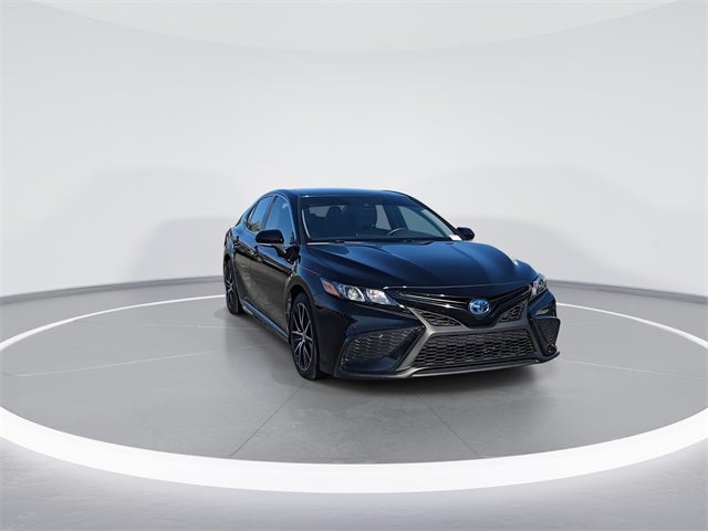 2024 Toyota Camry Hybrid SE