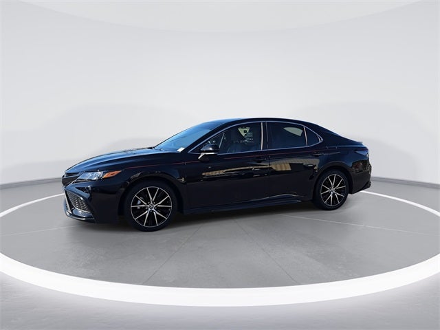 2024 Toyota Camry Hybrid SE