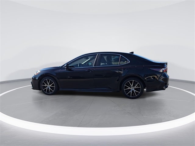 2024 Toyota Camry Hybrid SE