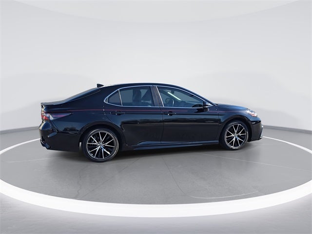 2024 Toyota Camry Hybrid SE