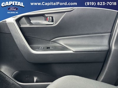 2023 Toyota RAV4 Hybrid XLE