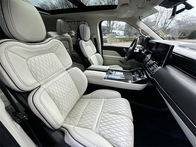 2022 Lincoln Navigator L L Black Label