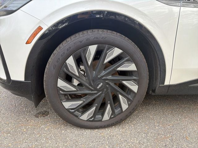 2025 Lincoln Nautilus Reserve