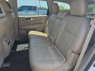 2014 Nissan Pathfinder Platinum