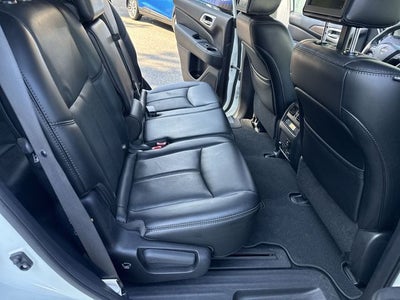 2017 Nissan Pathfinder Platinum