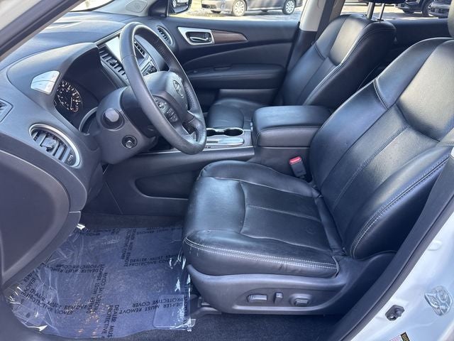 2017 Nissan Pathfinder Platinum