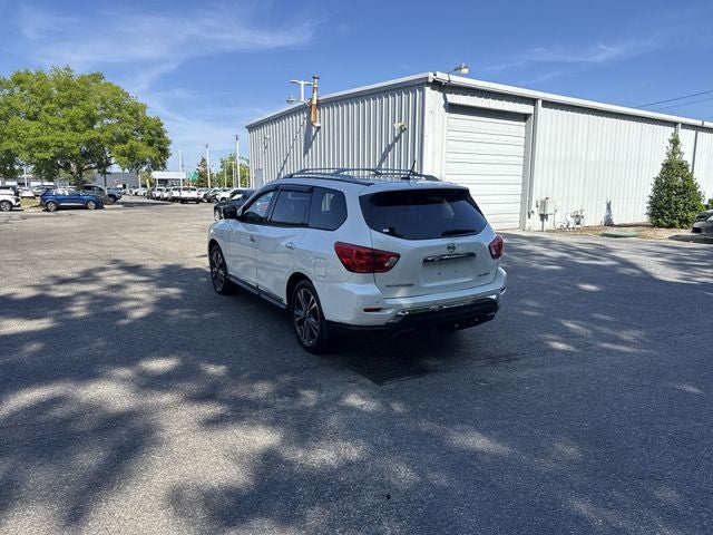 2017 Nissan Pathfinder Platinum