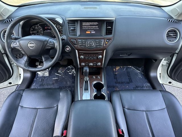 2017 Nissan Pathfinder Platinum
