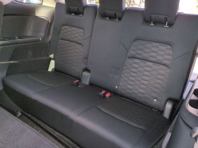 2025 Nissan Pathfinder S