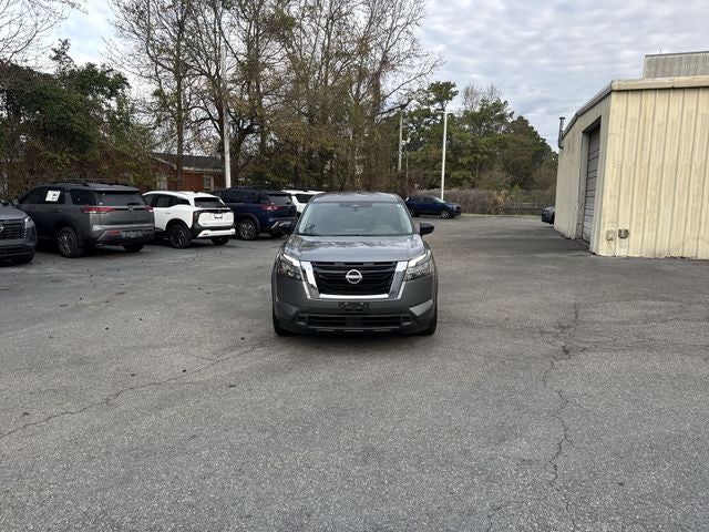 2024 Nissan Pathfinder S