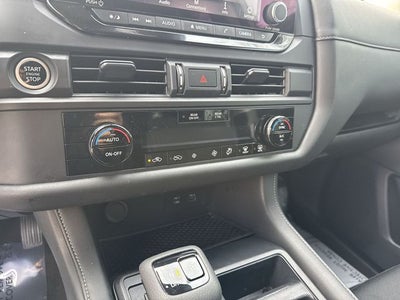 2024 Nissan Pathfinder S