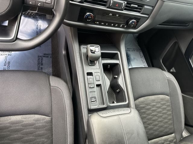 2024 Nissan Pathfinder S