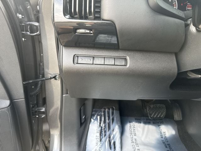 2024 Nissan Pathfinder S