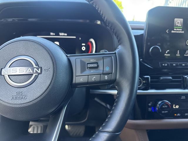 2023 Nissan Pathfinder Platinum