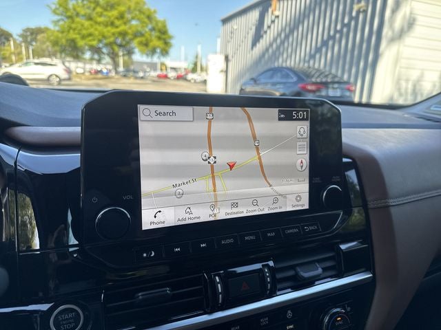 2023 Nissan Pathfinder Platinum