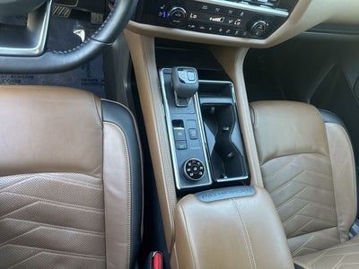 2023 Nissan Pathfinder Platinum