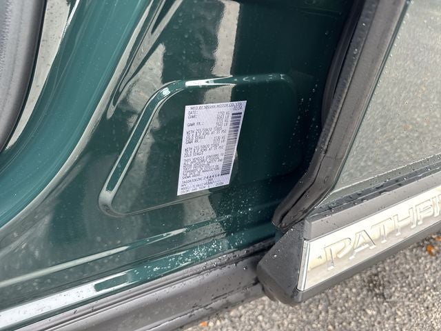 2024 Nissan Pathfinder Platinum